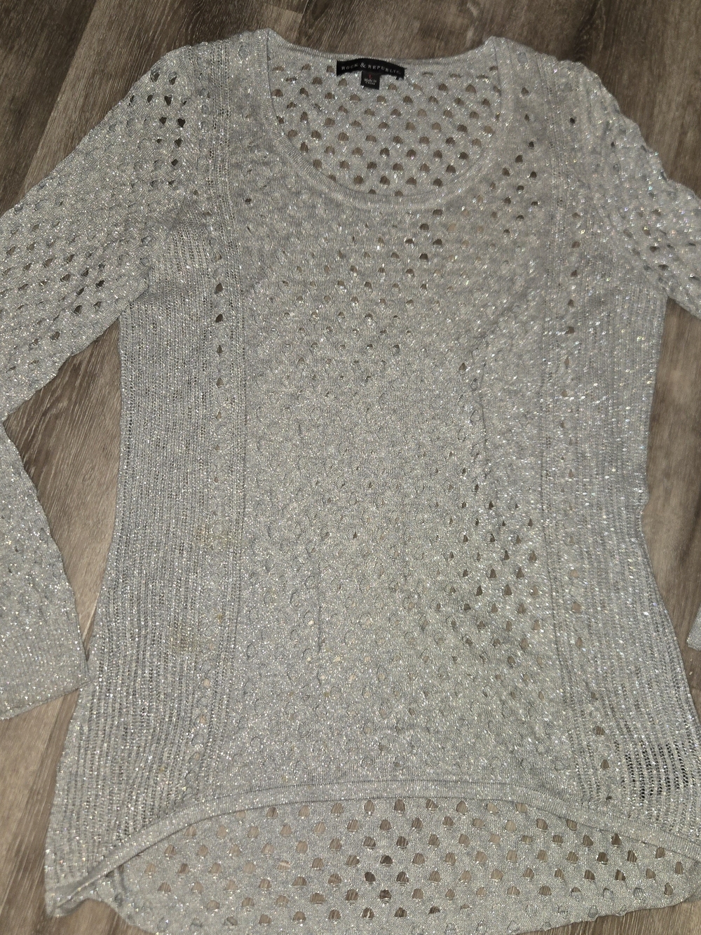 Rock & Republic Metallic Gray Open Weave Allover Hole Knit High Low‎ Top Size L